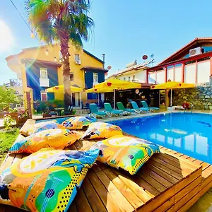 https://lena-boutique-otel.turkeyfethiyehotels.com